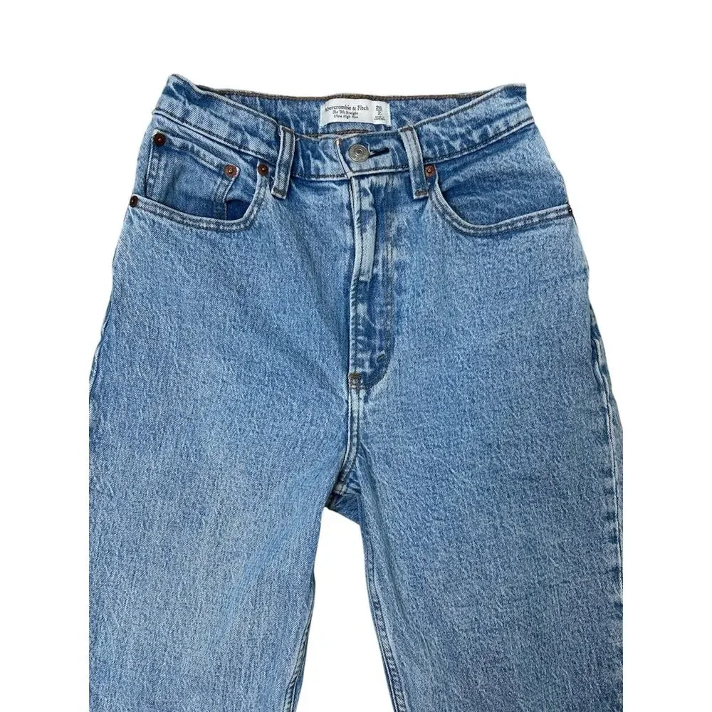 Abercrombie Curve Love Ultra High Rise 90's Straight Jeans Medium Wash Size 26L